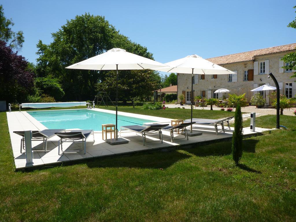 Domaine Du Papillon Bed & Breakfast Lesparre Medoc Bagian luar foto