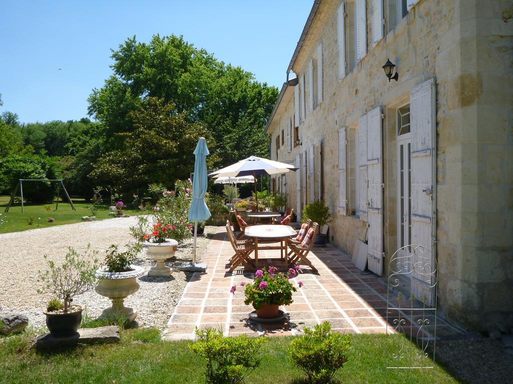 Domaine Du Papillon Bed & Breakfast Lesparre Medoc Bagian luar foto