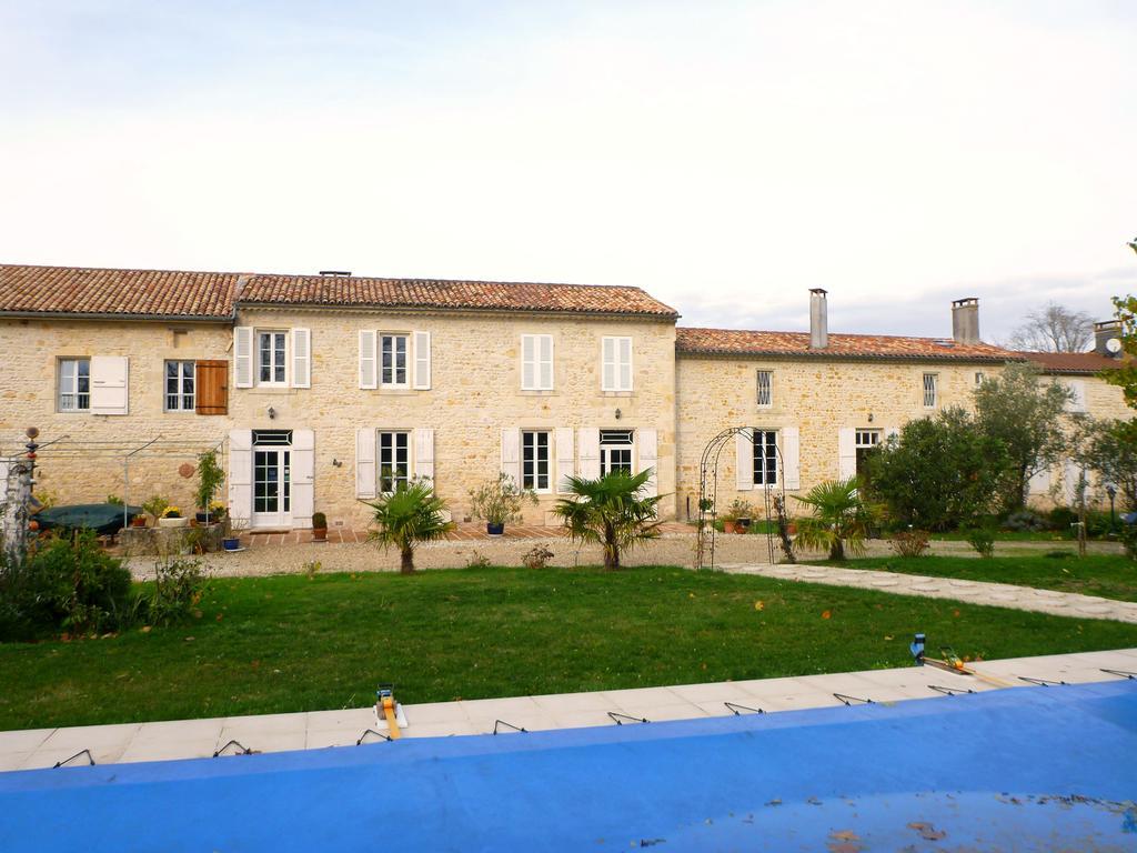 Domaine Du Papillon Bed & Breakfast Lesparre Medoc Bagian luar foto