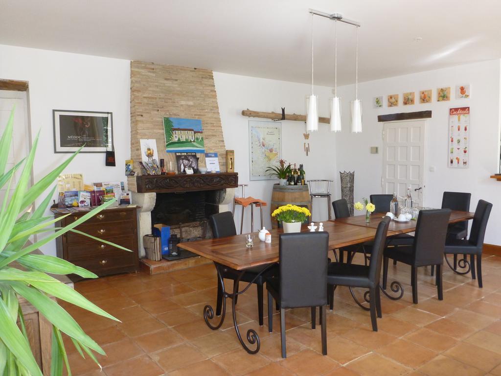 Domaine Du Papillon Bed & Breakfast Lesparre Medoc Bagian luar foto